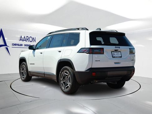 New 2026 Jeep Cherokee Laredo AWD/4WD image 2