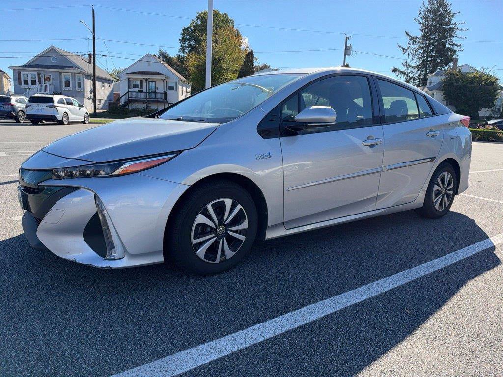 Used 2018 Toyota Prius Prime Plus FWD image 5