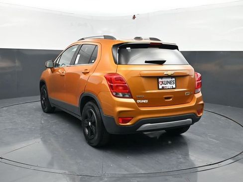 Used 2017 Chevrolet Trax LT FWD image 7