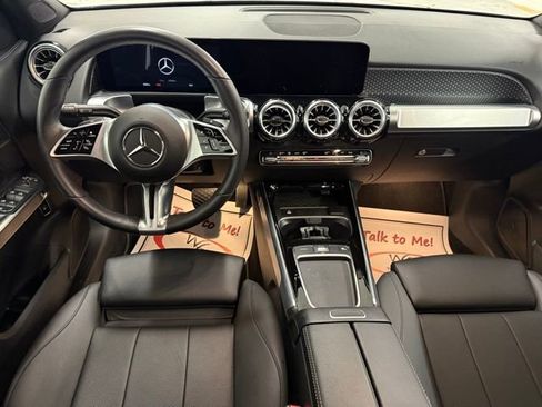 Used 2025 Mercedes-Benz GLB 250 image 15
