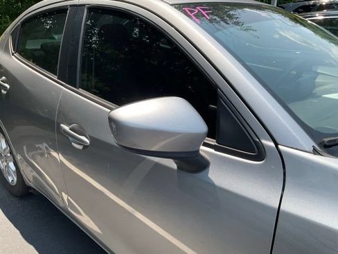 Used 2016 Scion iA FWD image 3