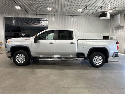 Used 2022 Chevrolet Silverado 3500 LT w/ All Star Edition AWD/4WD image 5
