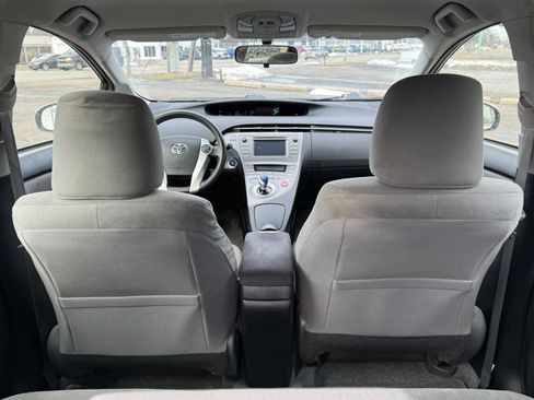 Used 2014 Toyota Prius Two image 19