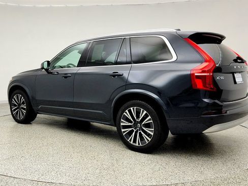 Used 2022 Volvo XC90 T5 Momentum w/ Advanced Package FWD image 7