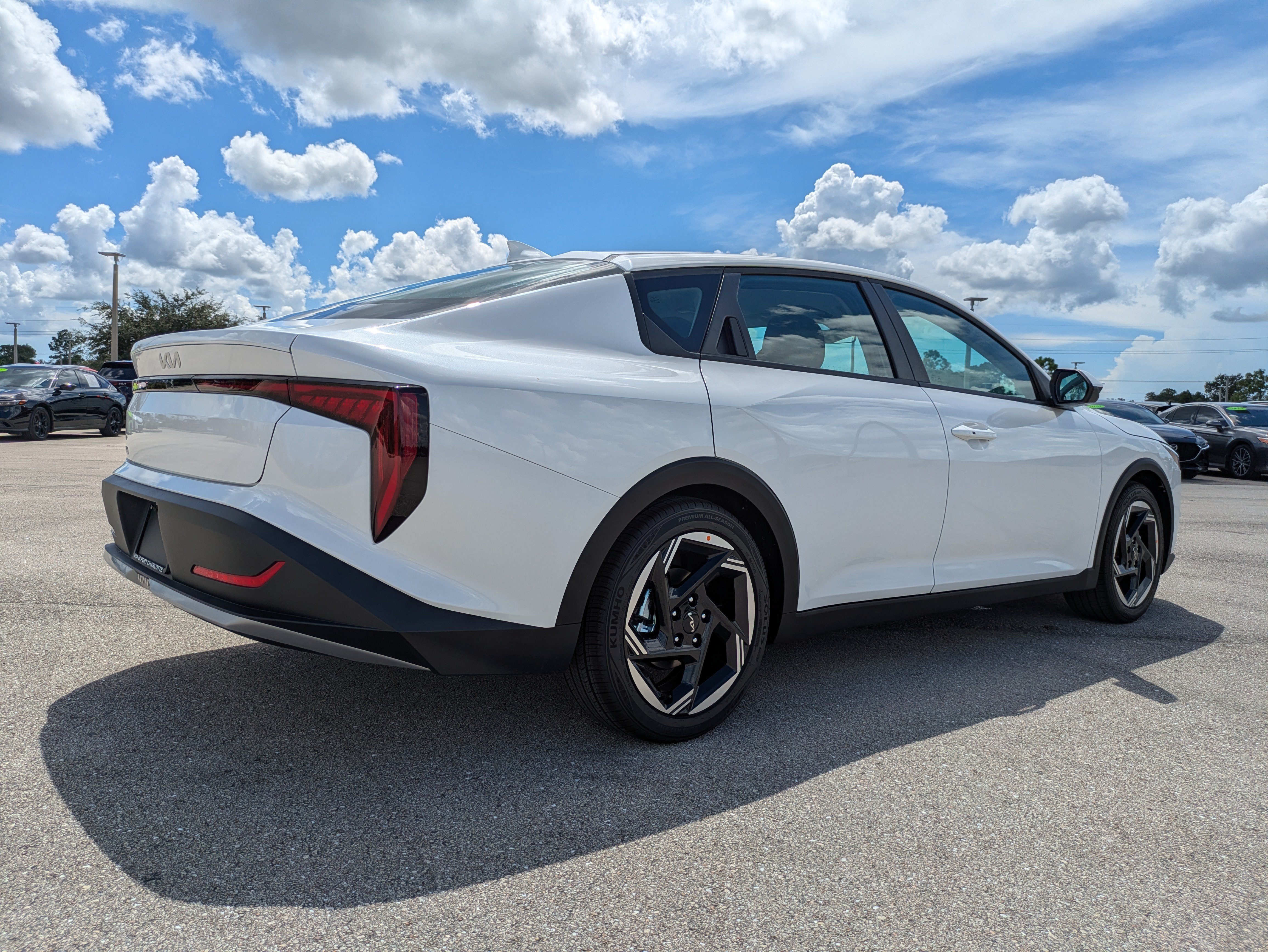 New 2026 Kia K4 EX FWD image 4