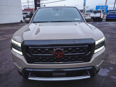 Used 2022 Nissan Frontier PRO-4X image 2