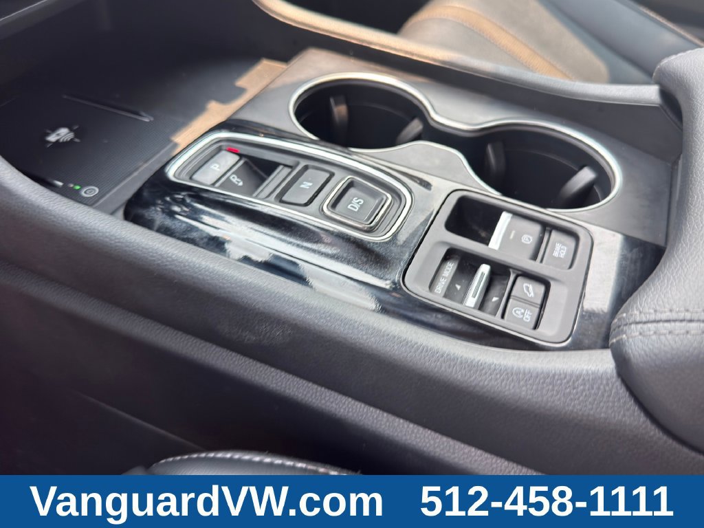 Used 2023 Honda Pilot Touring image 17