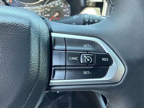 Used 2026 Jeep Compass Latitude AWD/4WD image 20