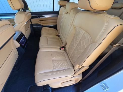 Certified 2023 Jeep Grand Wagoneer Series III AWD/4WD image 32