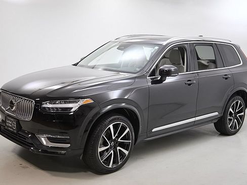 Certified 2023 Volvo XC90 B6 Plus w/ Protection Package AWD/4WD image 6