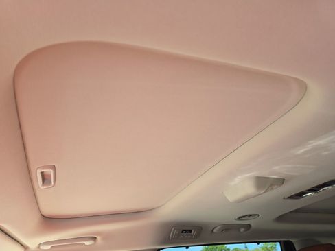 New 2026 Kia Carnival SX Prestige image 24