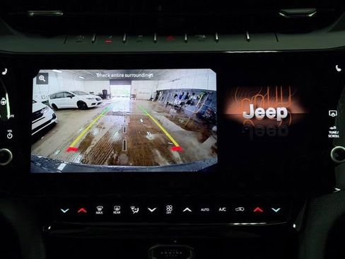 New 2026 Jeep Grand Cherokee L Limited w/ Limited Altitude Package AWD/4WD image 41