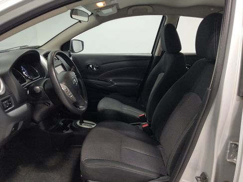 Used 2019 Nissan Versa SV FWD image 17