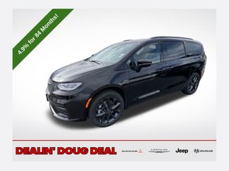 New 2026 Chrysler Pacifica Select 360° Tour