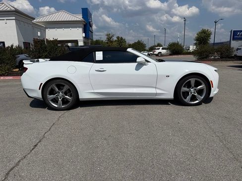 Used 2017 Chevrolet Camaro SS RWD image 8