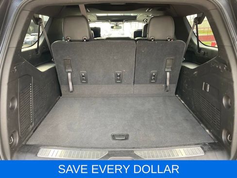 Used 2021 Chevrolet Suburban RST w/ Rear Media and Nav Package RWD image 7