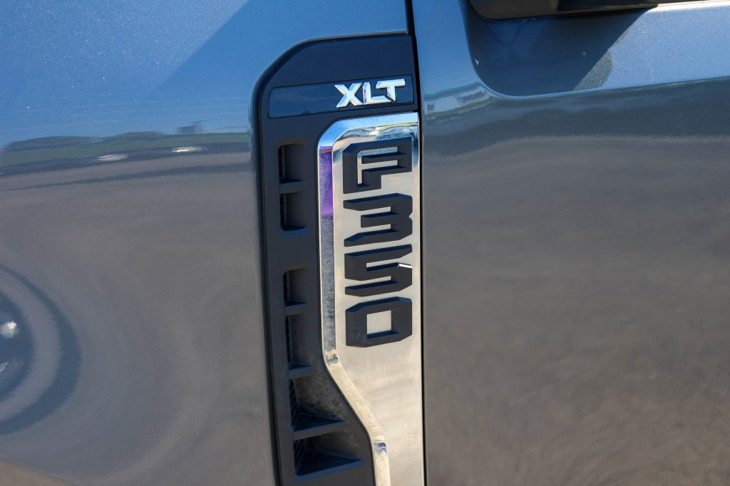 Used 2023 Ford F350 XLT AWD/4WD image 8