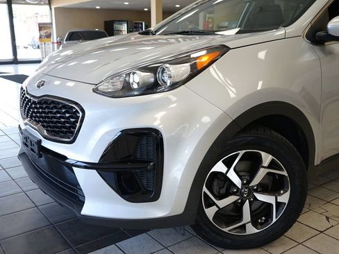 Used 2020 Kia Sportage LX FWD image 20