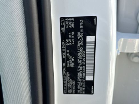 Certified 2023 Volvo XC90 T8 Ultimate w/ Protection Package Premier AWD/4WD image 34