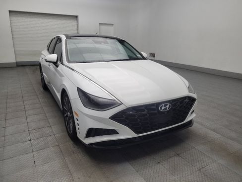 Used 2020 Hyundai Sonata Limited FWD image 13