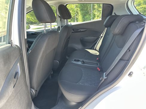 Used 2022 Chevrolet Spark LT FWD image 31