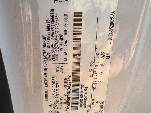 Used 2019 Ford F550 XLT image 35