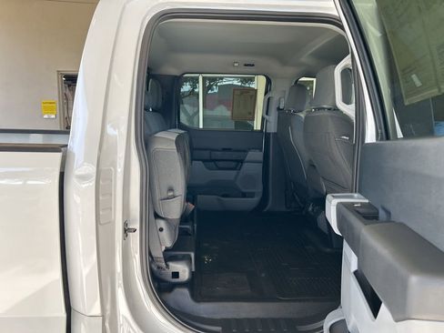 Used 2024 Ford F350 XL w/ Snow Plow Prep Package image 27