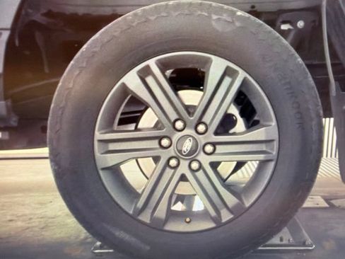 Used 2023 Ford F150 Lariat w/ Equipment Group 502A High AWD/4WD image 8