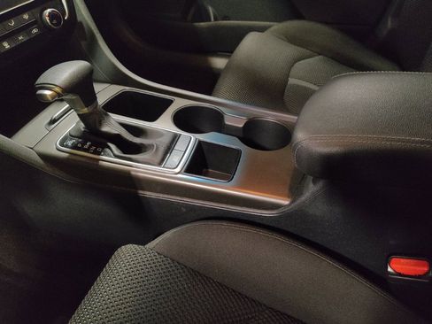 Used 2019 Kia Optima LX image 26