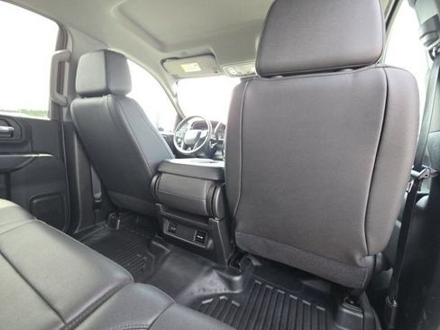 Used 2024 GMC Sierra 2500 Pro w/ Convenience Package AWD/4WD image 16