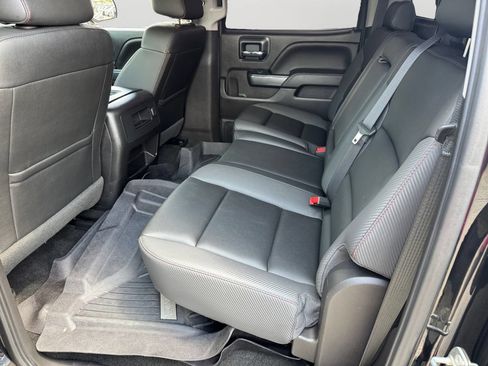 Used 2018 GMC Sierra 1500 SLT w/ All Terrain Package AWD/4WD image 10