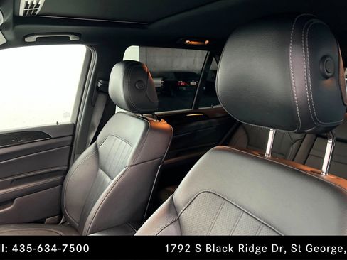 Used 2019 Mercedes-Benz GLE 400 4MATIC w/ Premium 1 Package image 16
