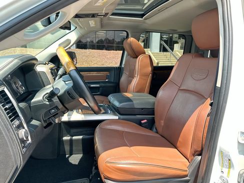 Used 2017 RAM 2500 Longhorn w/ Convenience Group RWD image 7