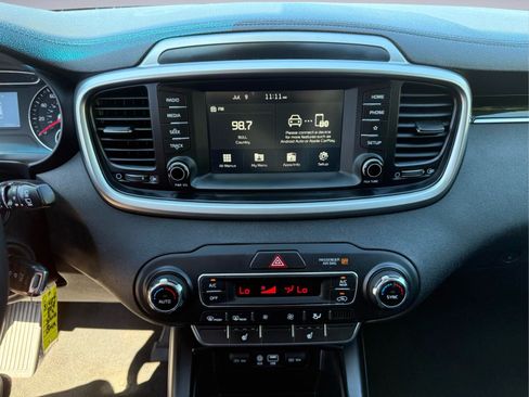 Used 2019 Kia Sorento S AWD/4WD image 18