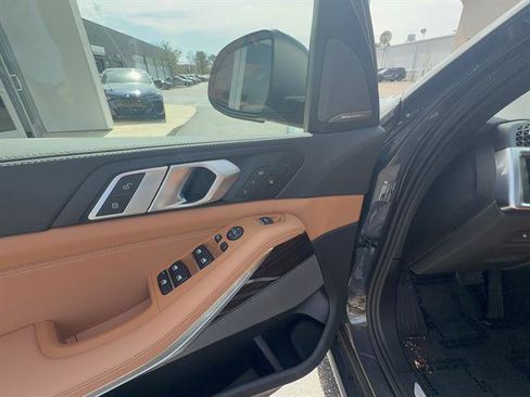 Used 2026 BMW X5 xDrive40i image 10