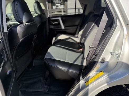 Used 2018 Toyota 4Runner SR5 Premium image 21