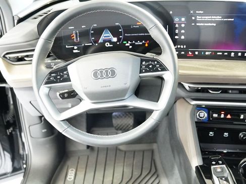 Used 2025 Audi Q5 Premium Plus w/ Premium Plus image 14