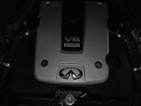 Used 2017 INFINITI QX50 AWD w/ Premium Plus Package image 30