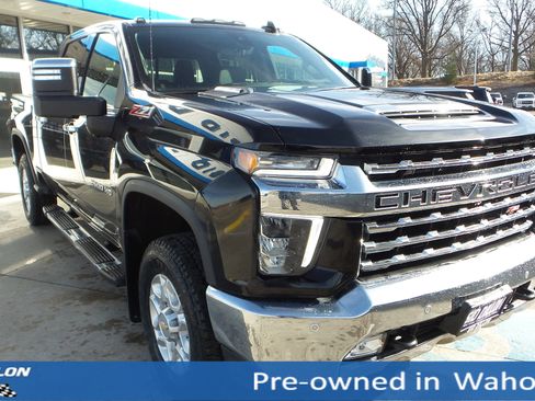 Used 2022 Chevrolet Silverado 2500 LTZ w/ LTZ Convenience Package image 8