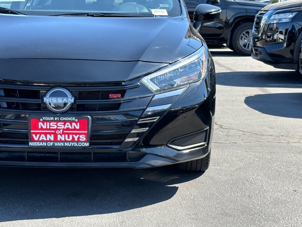 Used 2024 Nissan Versa SR FWD image 11