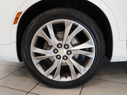Used 2019 Chevrolet Blazer Premier w/ Sun and Wheels Package FWD image 17