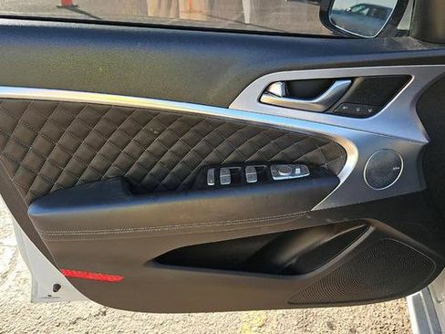 Used 2019 Genesis G70 2.0T Advanced w/ Sport Package image 7