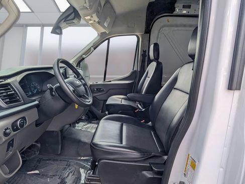 Used 2024 Ford Transit 250 148 Medium Roof Extended AWD image 21