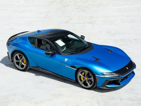 Certified 2025 Ferrari 12Cilindri RWD image 26