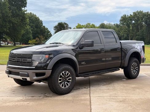 Used 2014 Ford F150 Raptor w/ Equipment Group 801A Luxury AWD/4WD image 2