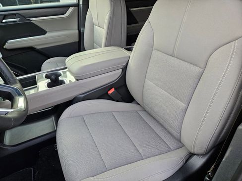 New 2026 GMC Acadia Elevation image 21