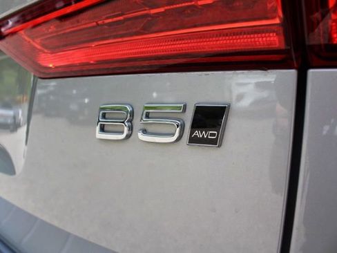 Certified 2023 Volvo XC60 B5 Ultimate w/ Climate Package AWD/4WD image 15