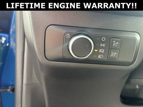 Used 2022 Ford Escape SE image 11