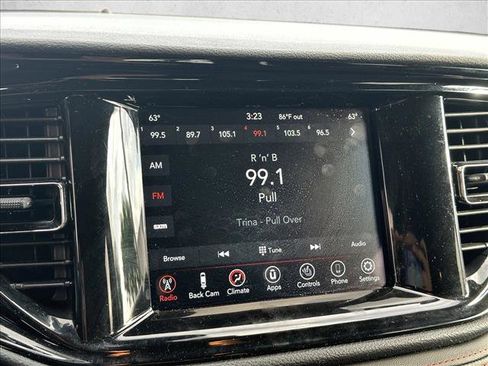 Used 2023 Dodge Durango GT image 13