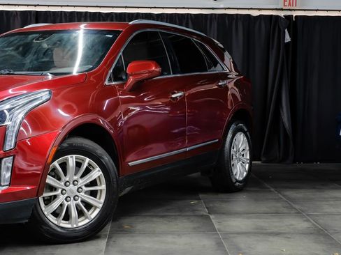 Used 2018 Cadillac XT5 FWD image 6